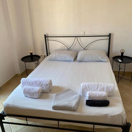 Alexis Apartments Pylos Exterior photo